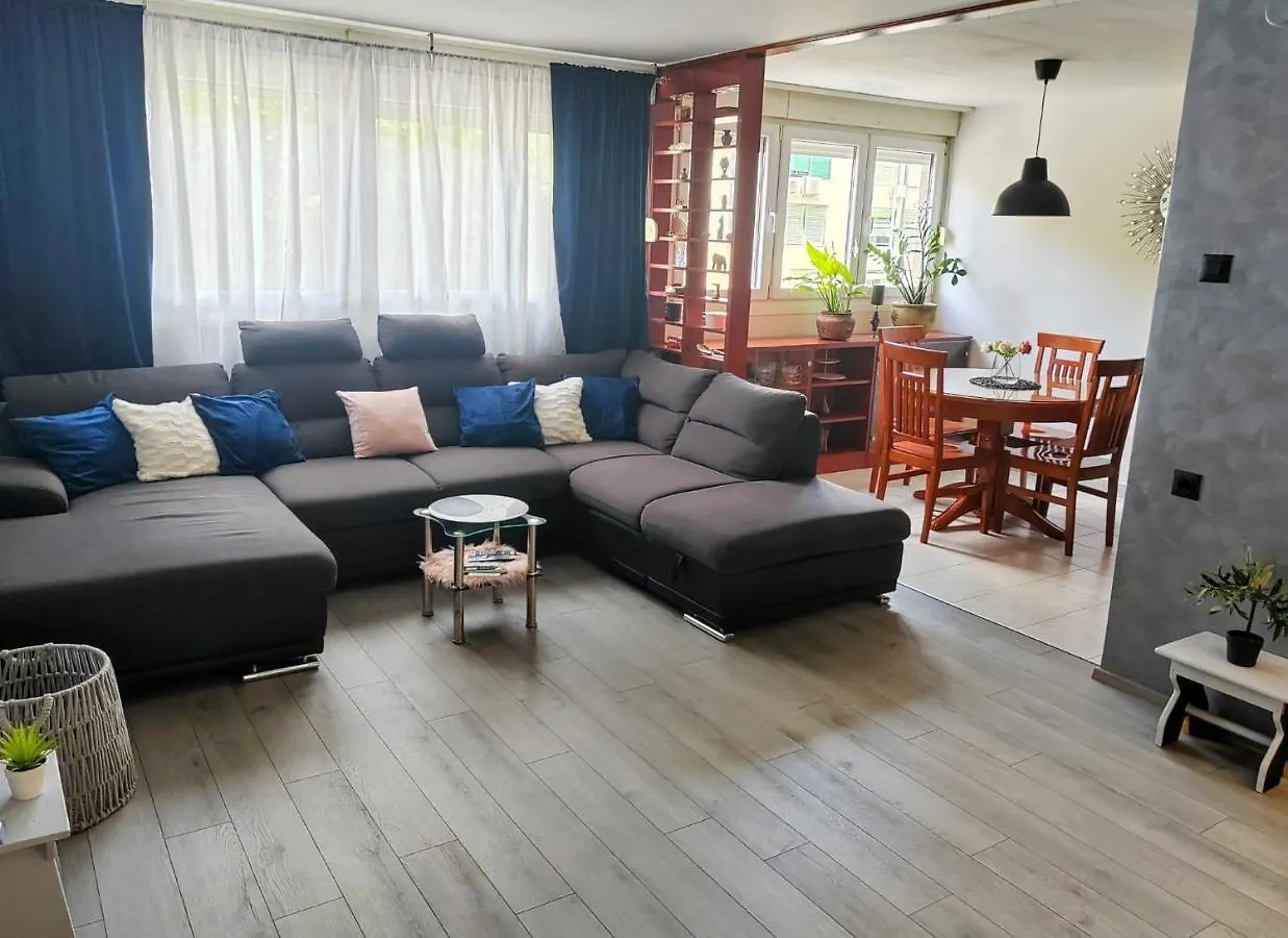 Apartment Sea Queen Split